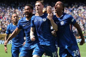 四冠王轰然倒下，新科欧冠冠军输球输人，足坛超级大满贯诞生