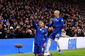 恩佐百场里程碑建功，切尔西2-2伯恩茅斯三轮不胜，曼城笑纳大礼