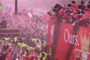 利物浦3000万镑豪赌！昆萨出走引发防线地震，英格兰国脚古埃希成救命稻草