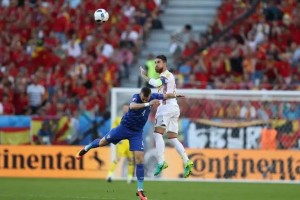 DeepSeek评足球史上十大空霸：C罗仅第三，宿茂臻入选