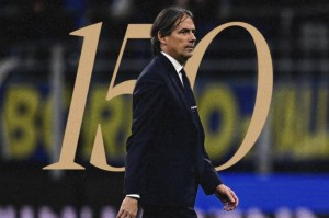 国米误判！24岁后卫失误助攻，助那不勒斯夺得意甲冠军